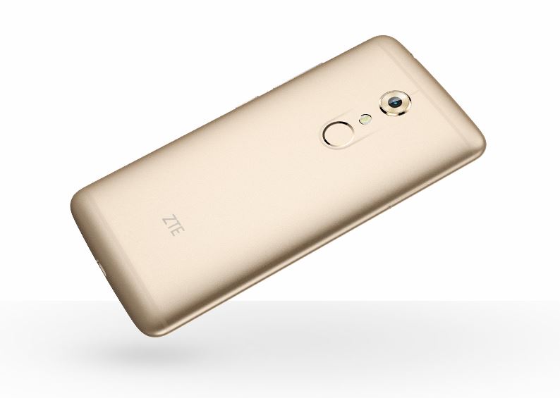 ZTE Axon 7 Header