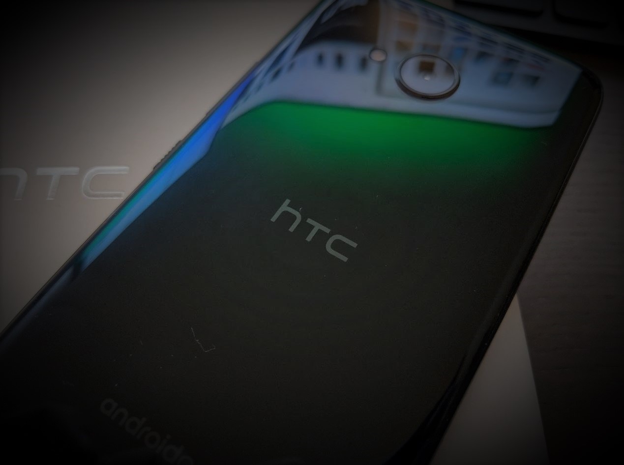 HTC Logo Rückseite U11 Life Header
