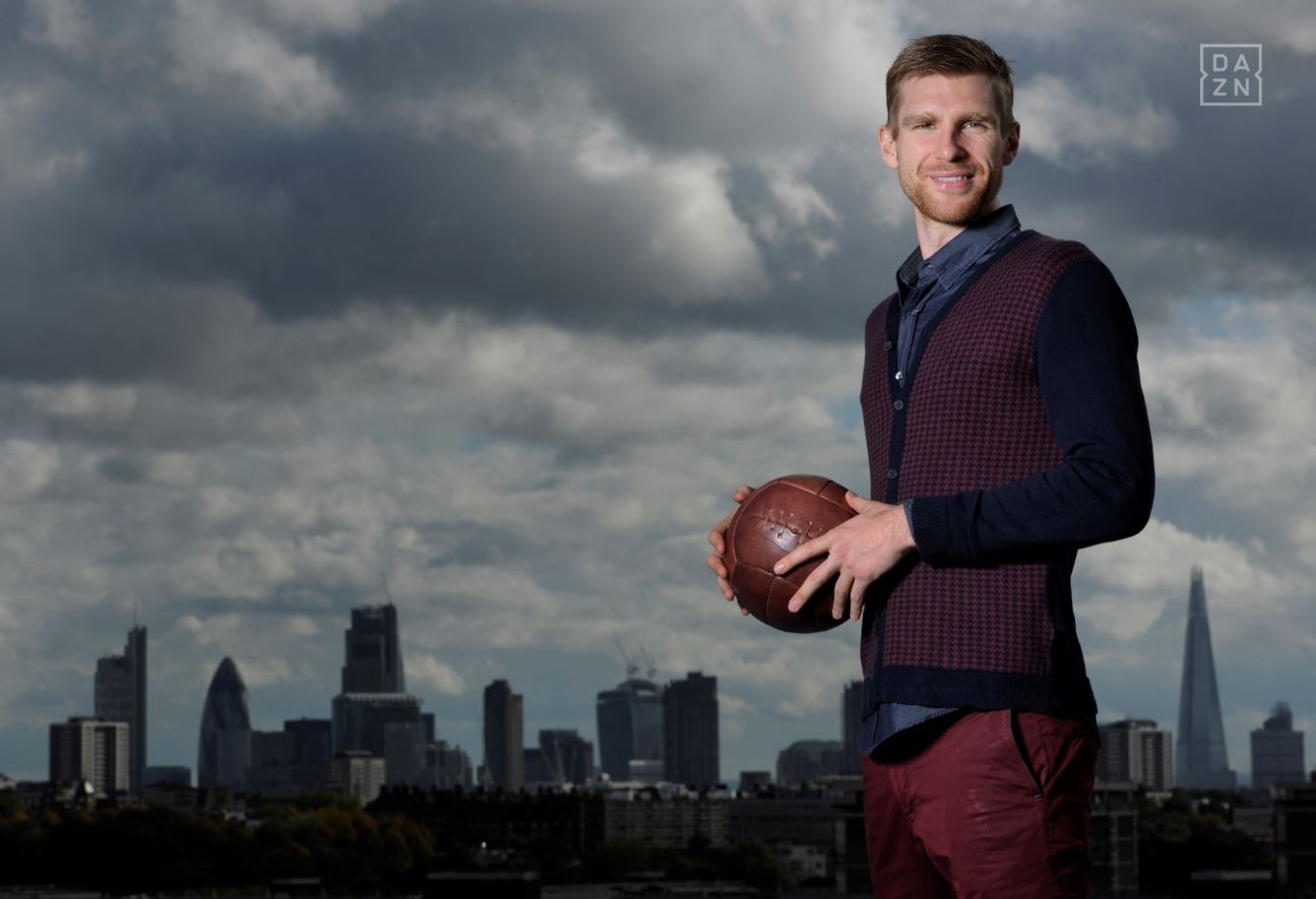 DAZN Champions League Mertesacker Header