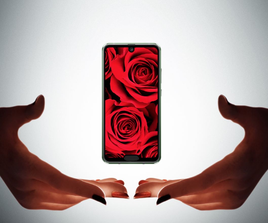 Sharp Aquos R2 compact