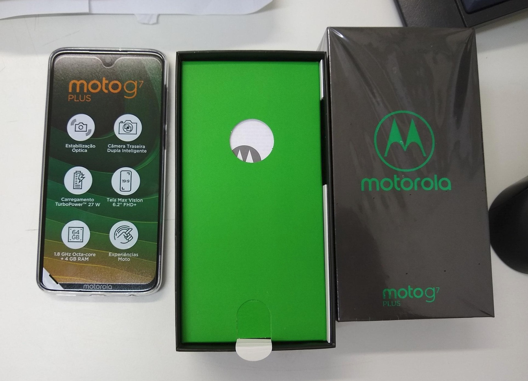 moto g7 plus unboxing leak