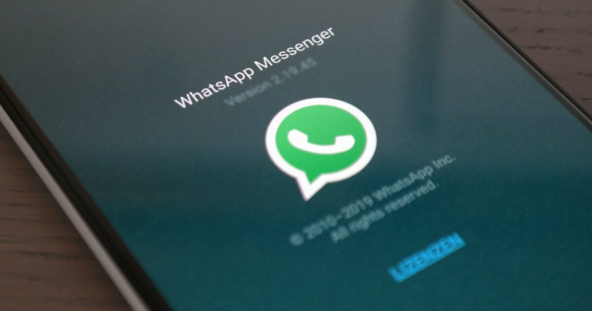 WhatsApp Header 1600px