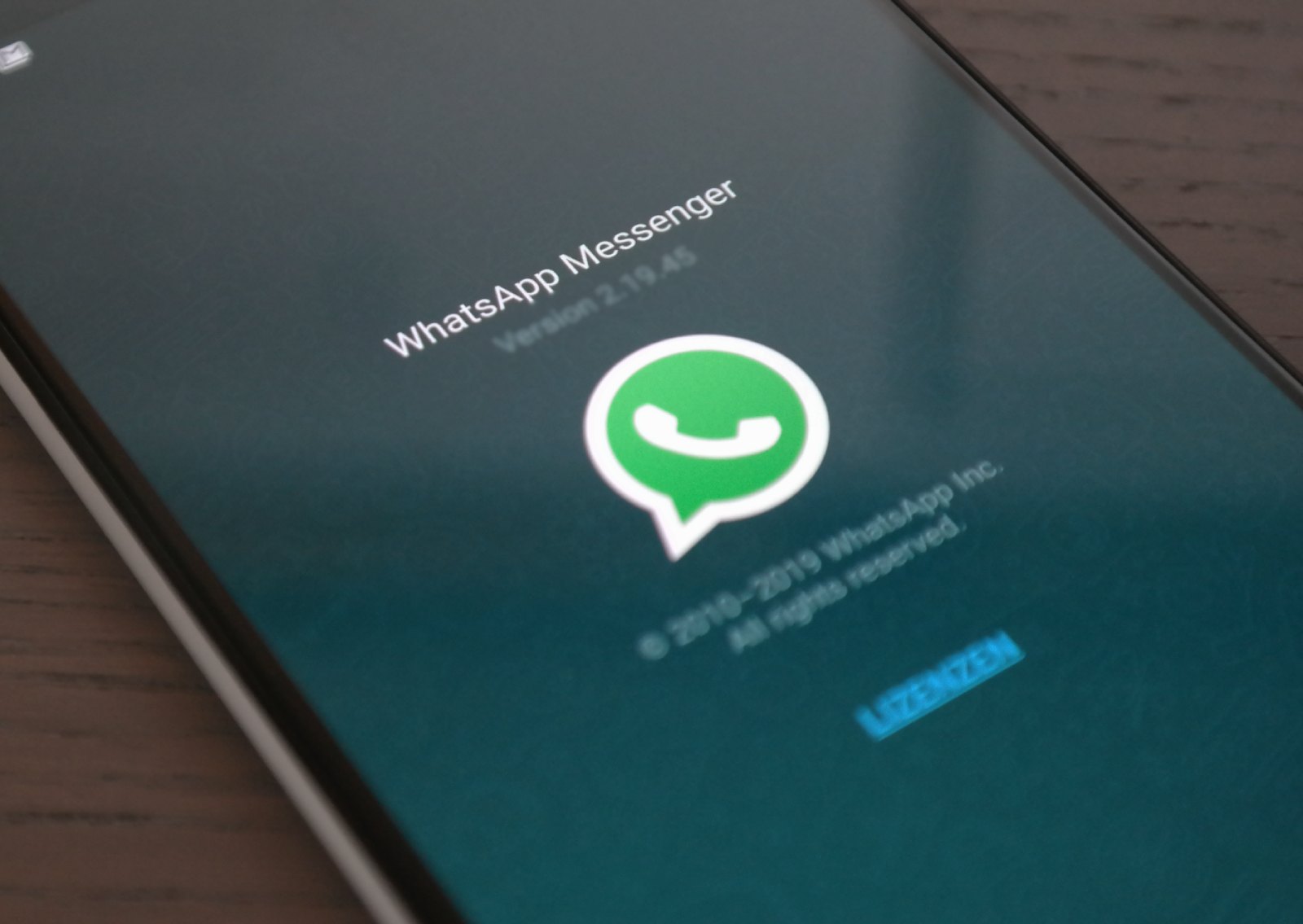 WhatsApp Header 1600px