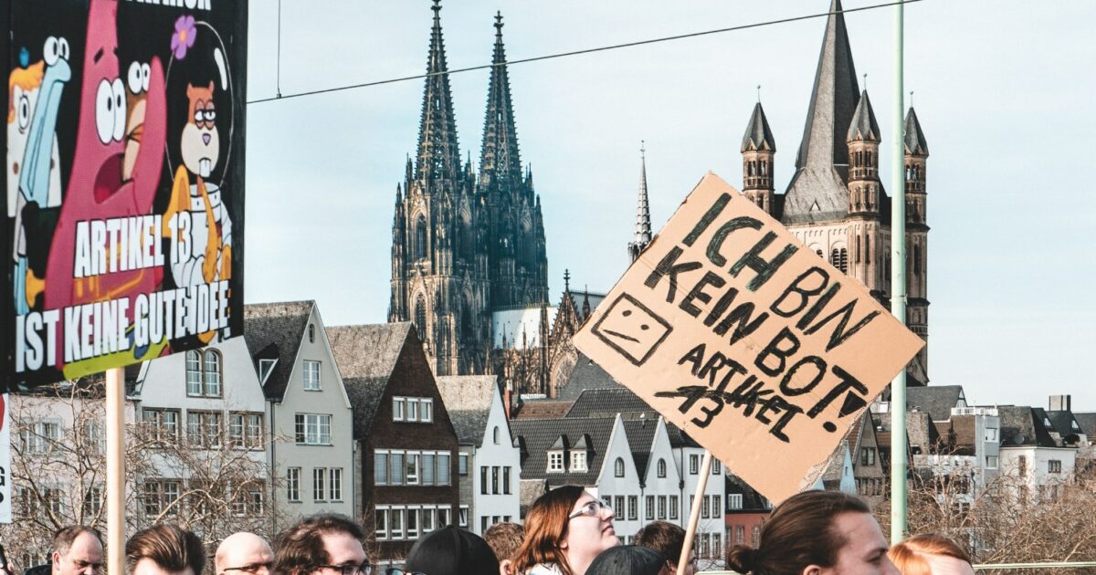 Artikel 13 Demo Köln Mika Baumeister