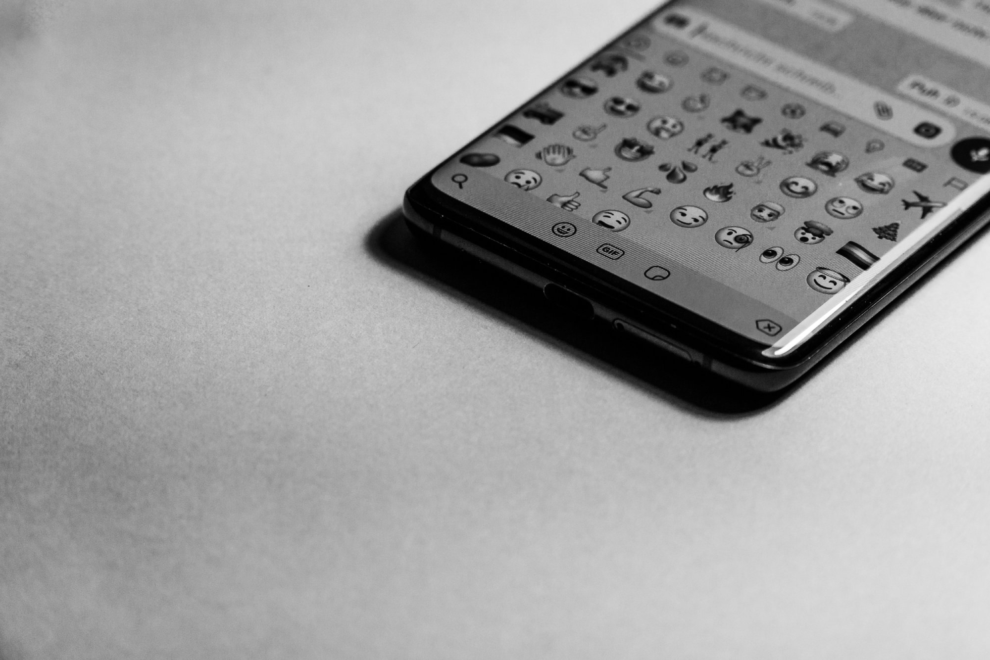 Emoji WhatsApp Header