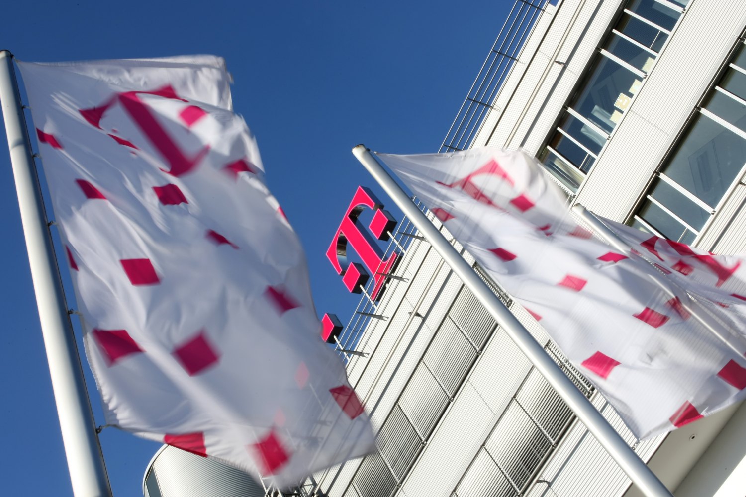 Telekom Logo Header 2019 1500px