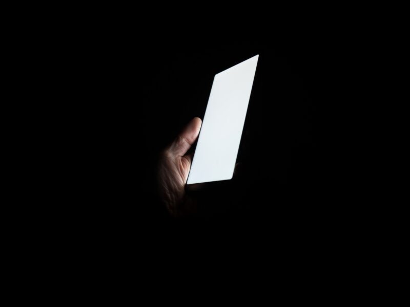 Smartphone Head Hero