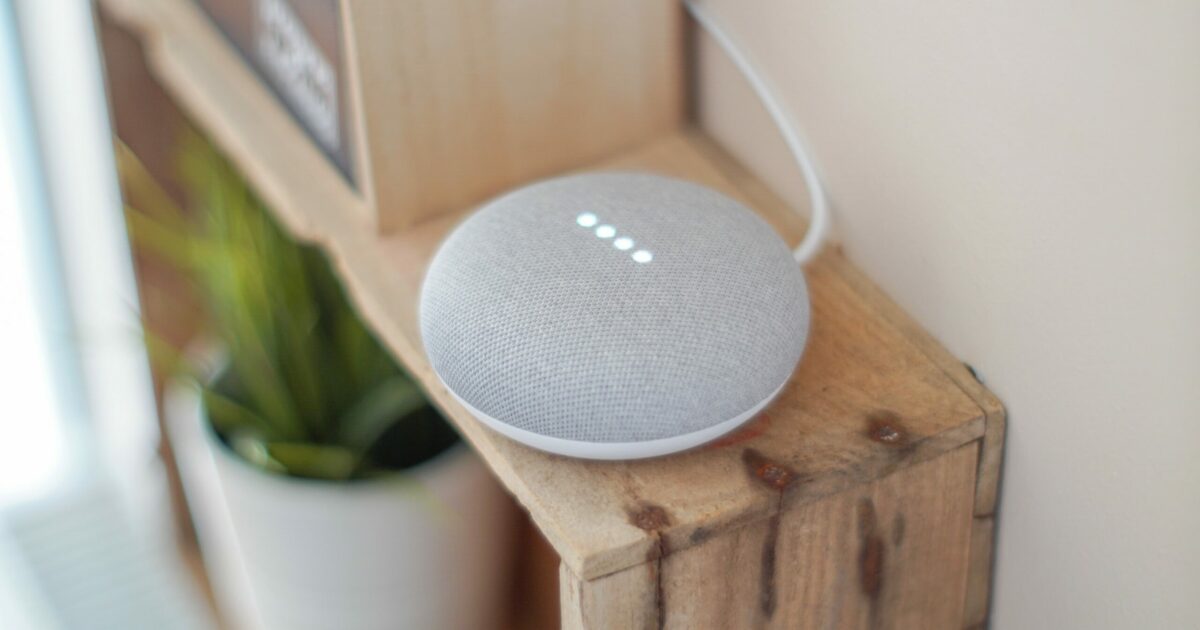 Google Home Mini Pexels John Tekeridis 1072851