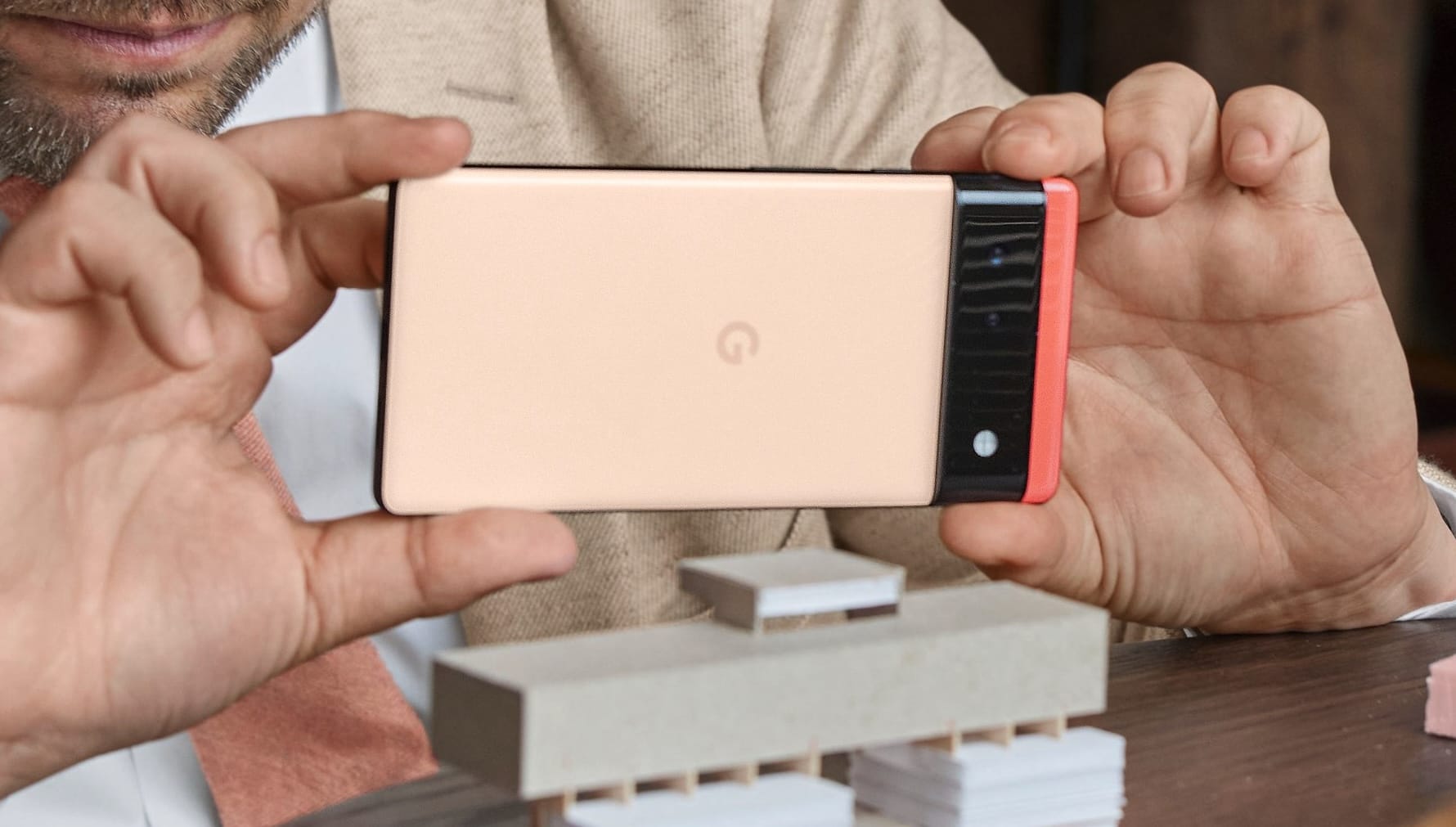Google Pixel 6 Head 1