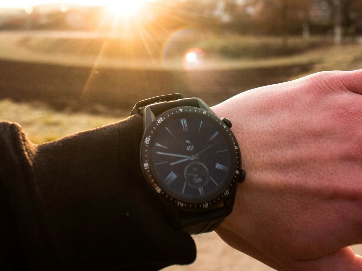 Smartwatch Sonne Johannes Schmid Gj0xkv2leku Unsplash