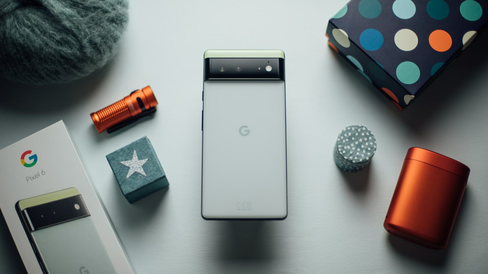 Google Pixel 6 Jonas Elia Hycf67xvwek Unsplash Head