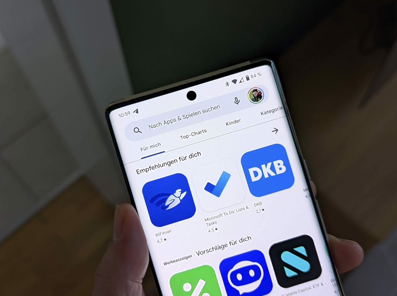 Google Play Store Head 1