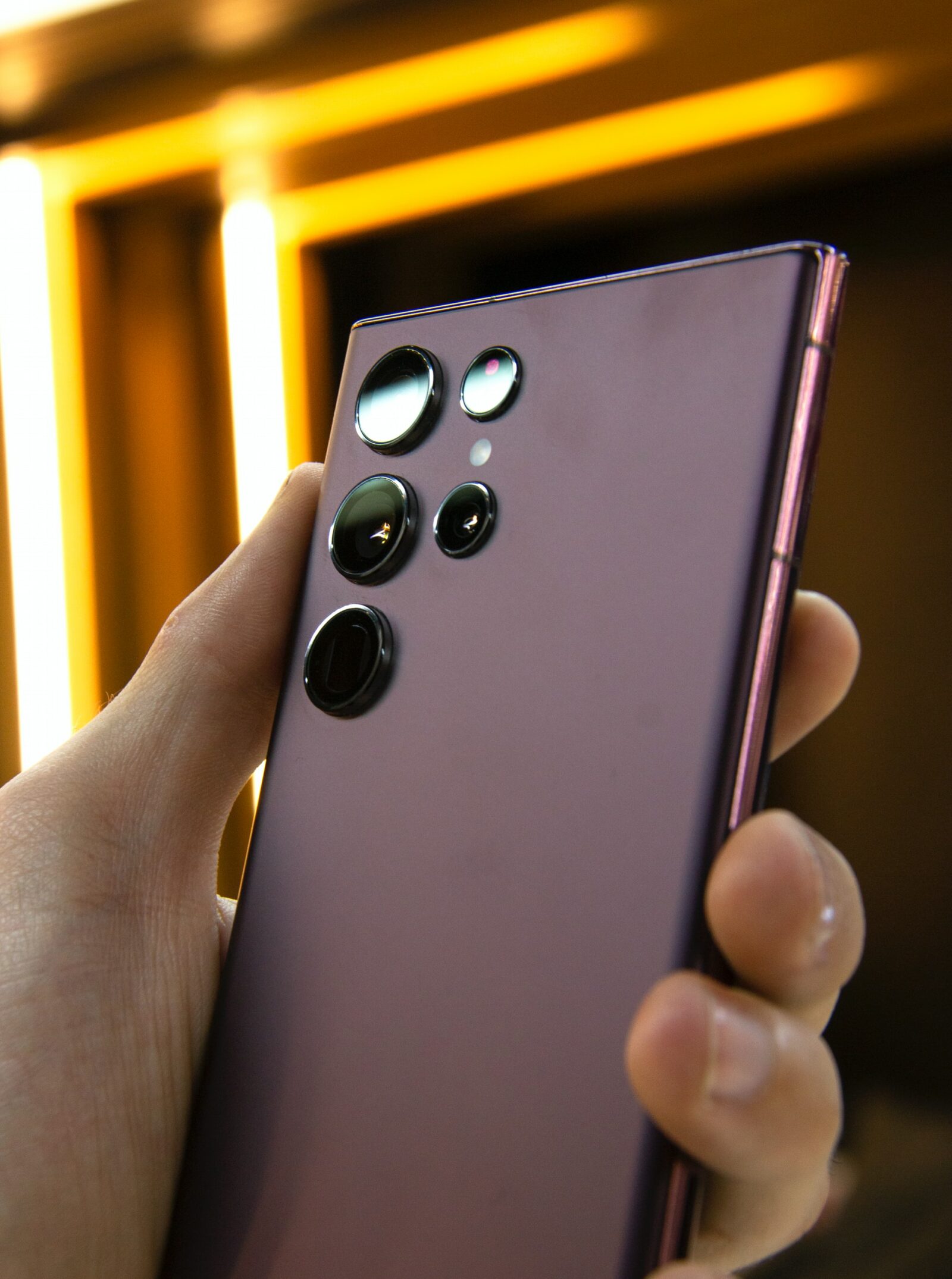 Samsung Galaxy S22 Ultra Zana Latif 2mer Da7mic Unsplash