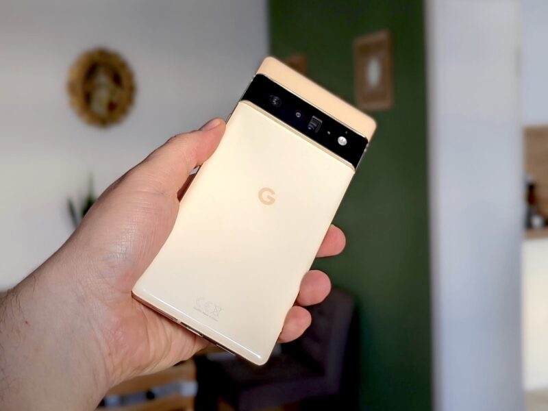 Google Pixel 6 Hero