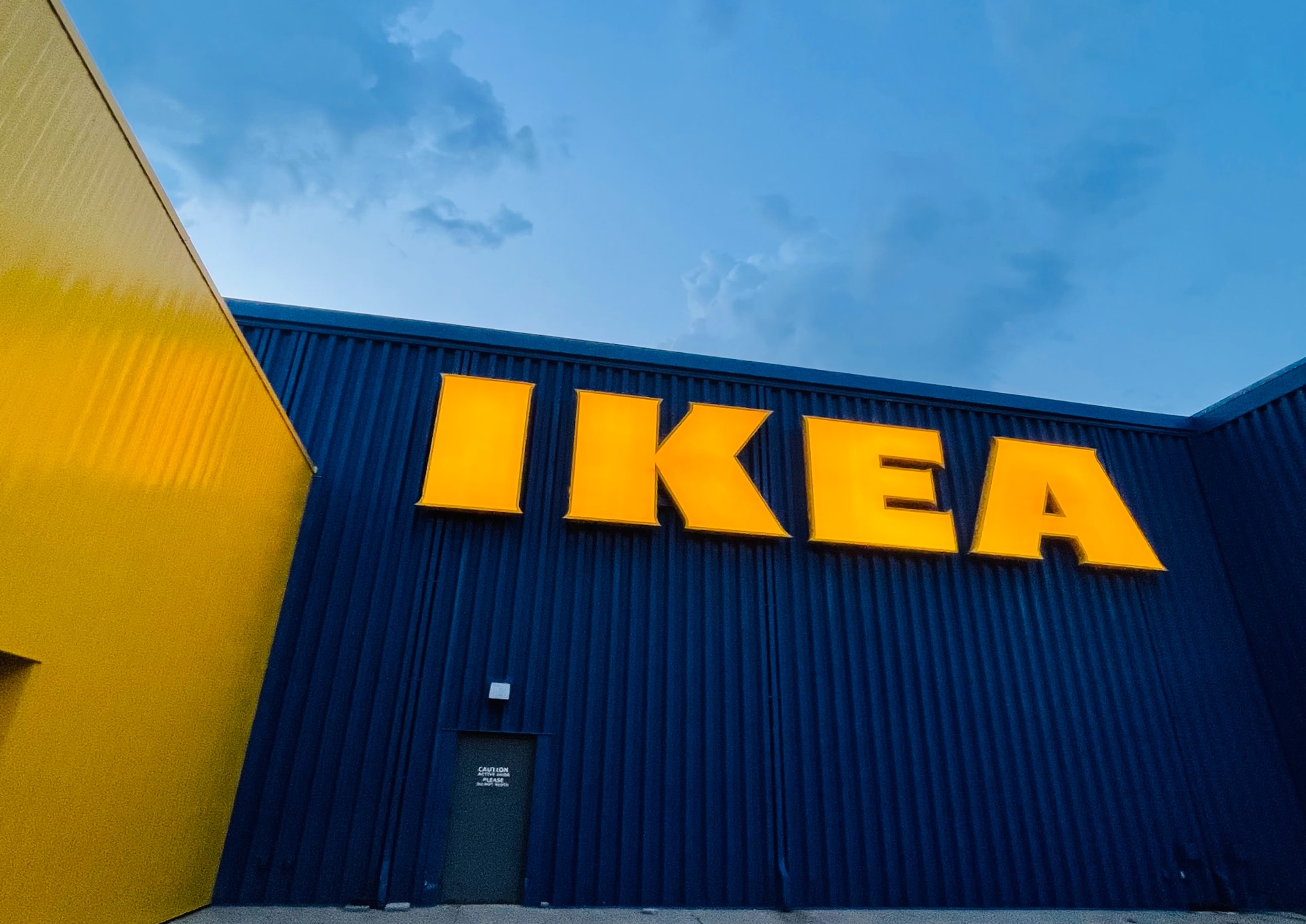 IKEA: Ausbau über 1.000 neuer Ladepunkte verläuft extrem schleppend
