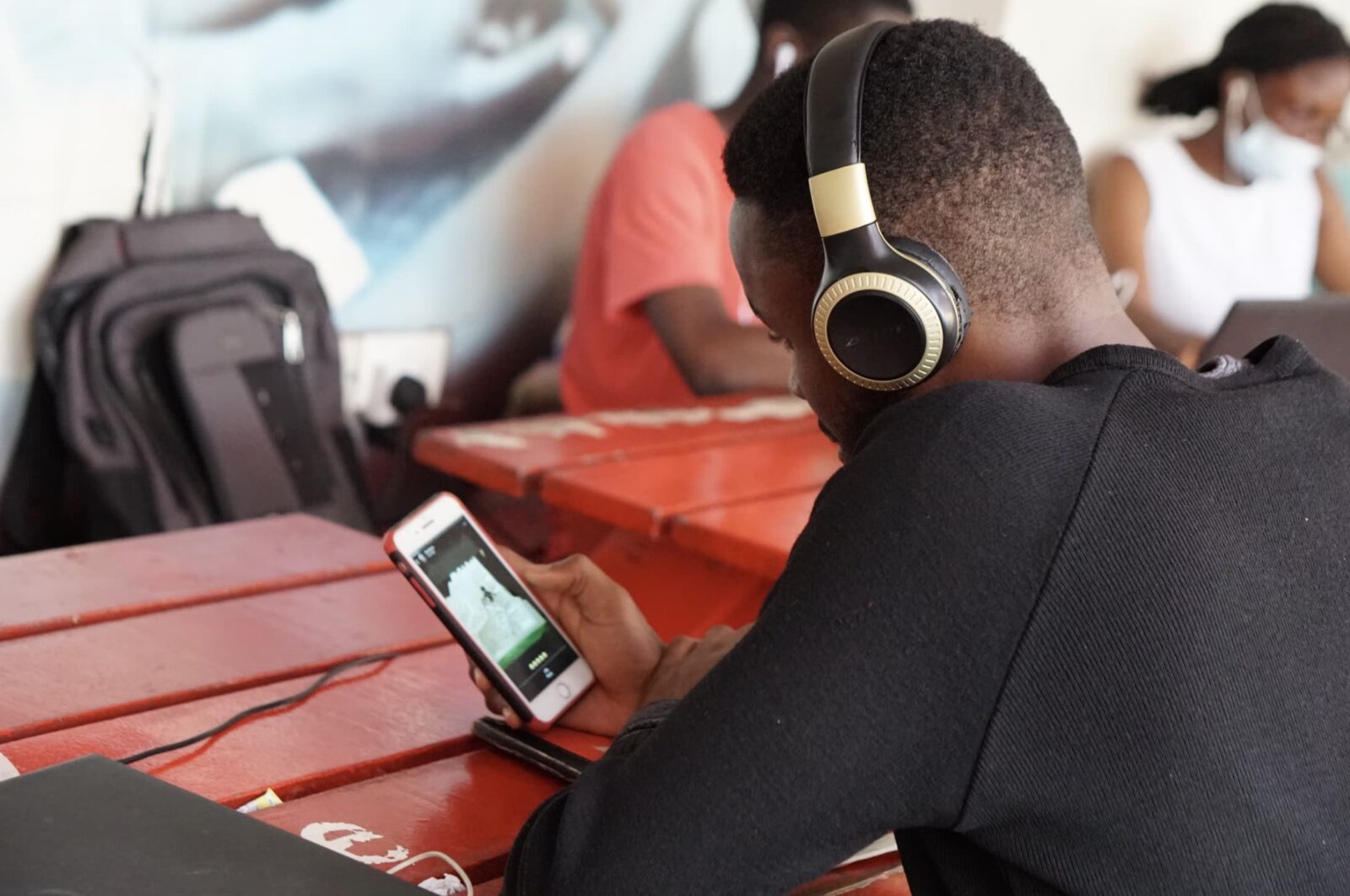 Vodafone Internet Cafe Hero