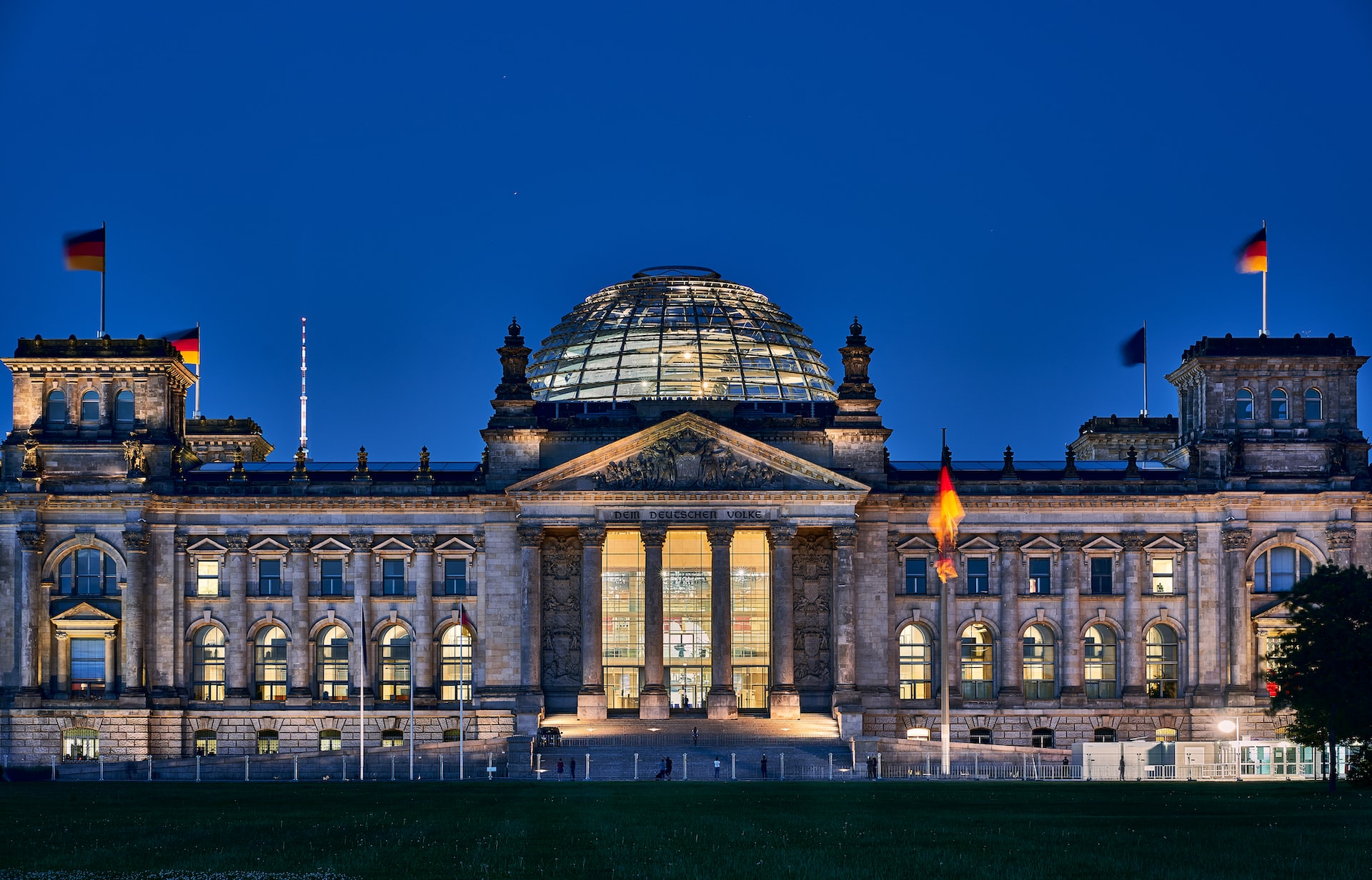 Regierung-legt-Plan-vor-Deutschland-soll-schnell-digital-und-handlungsf-hig-