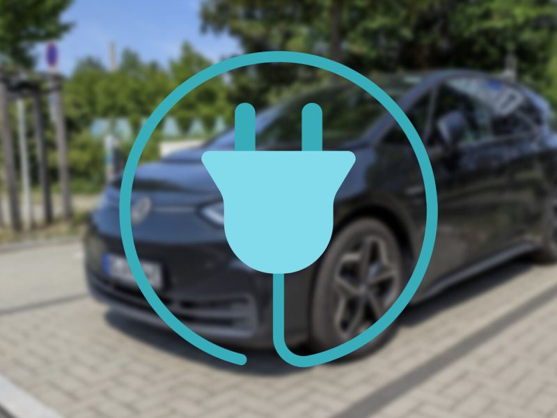 Elektroauto Laden Ladesaeule Hero
