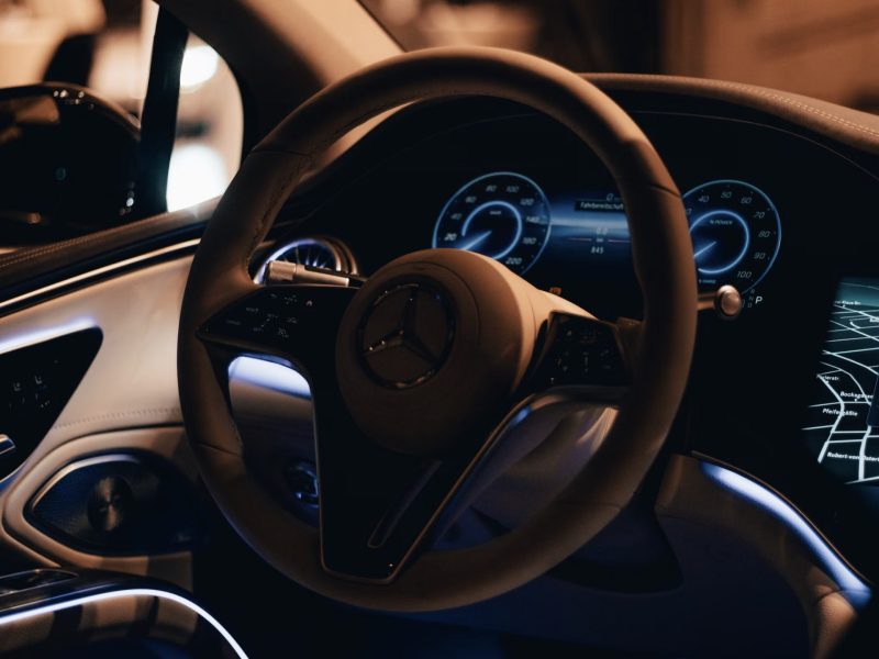 Mercedes EQ Cockpit Hero