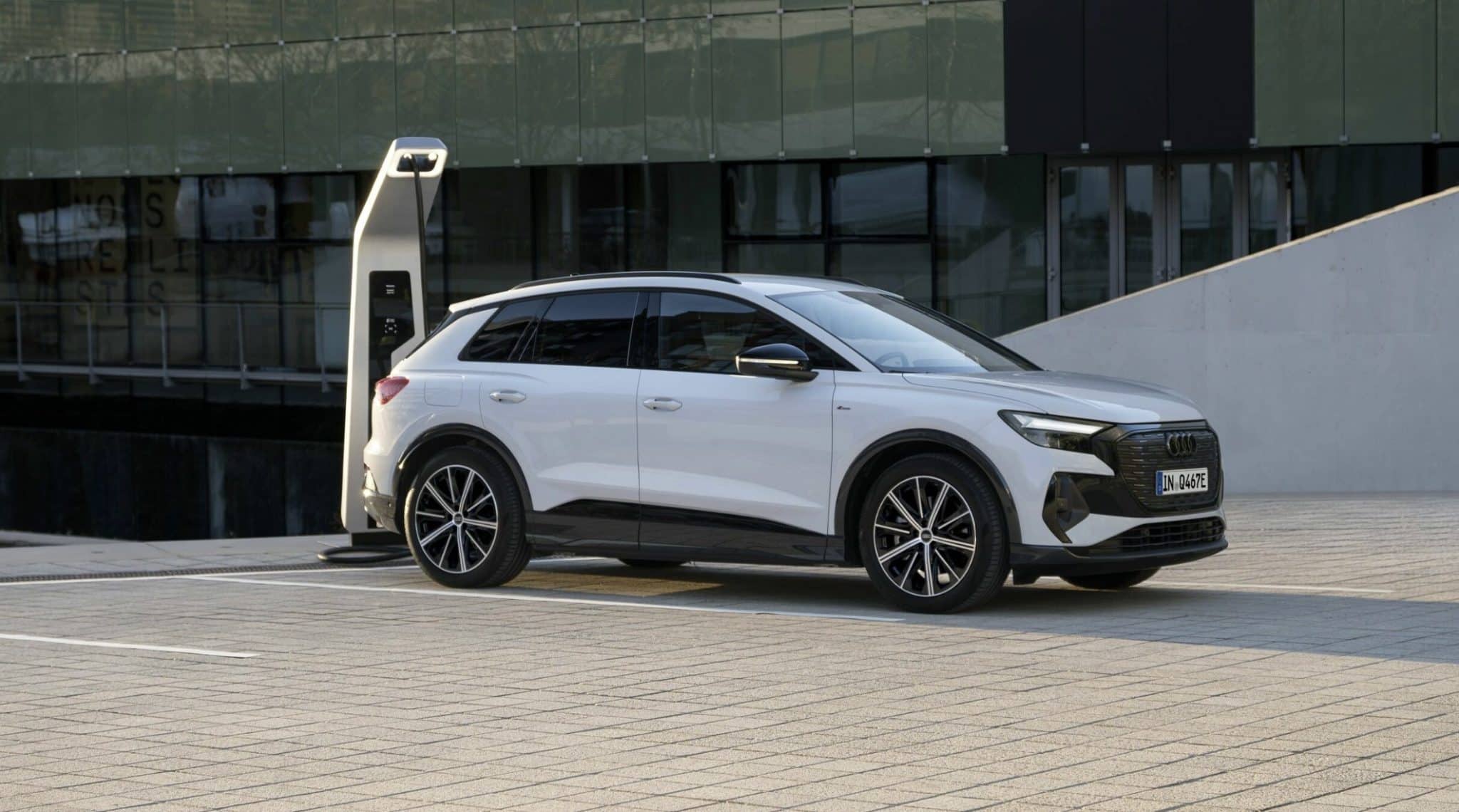 Audi-m-belt-den-Q4-e-tron-endlich-auf