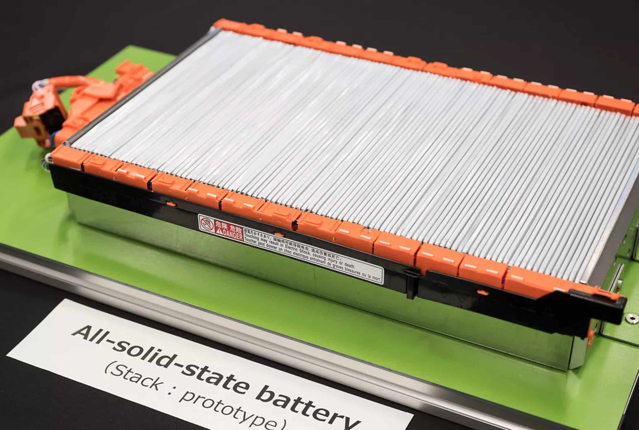 Toyota-tritt-auf-die-Bremse-bei-neuen-Elektroauto-Batterien