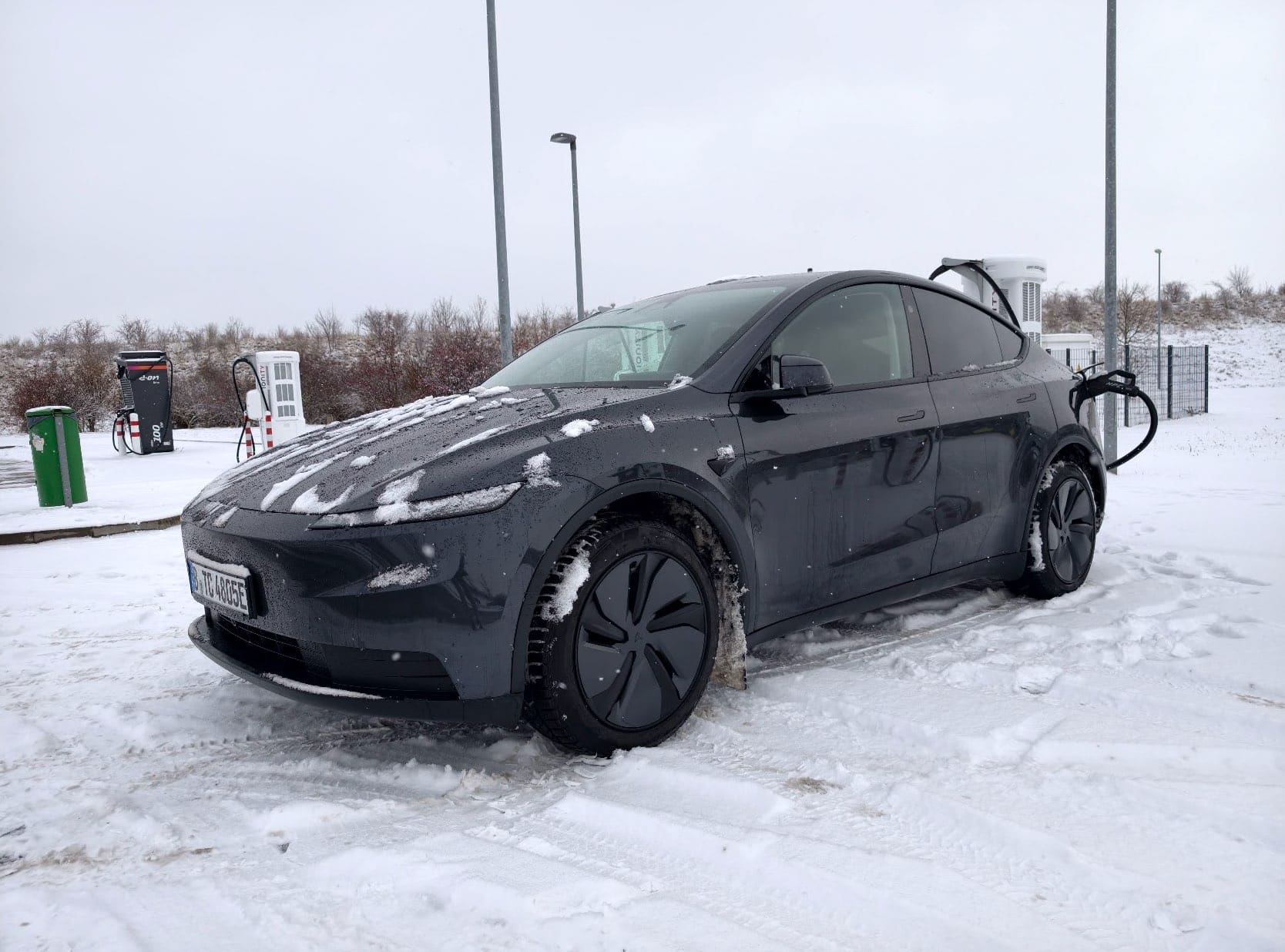 Tesla-Model-Y-im-Praxis-Check-Ist-ausgerechnet-der-Standard-das-Ma-der-Dinge-