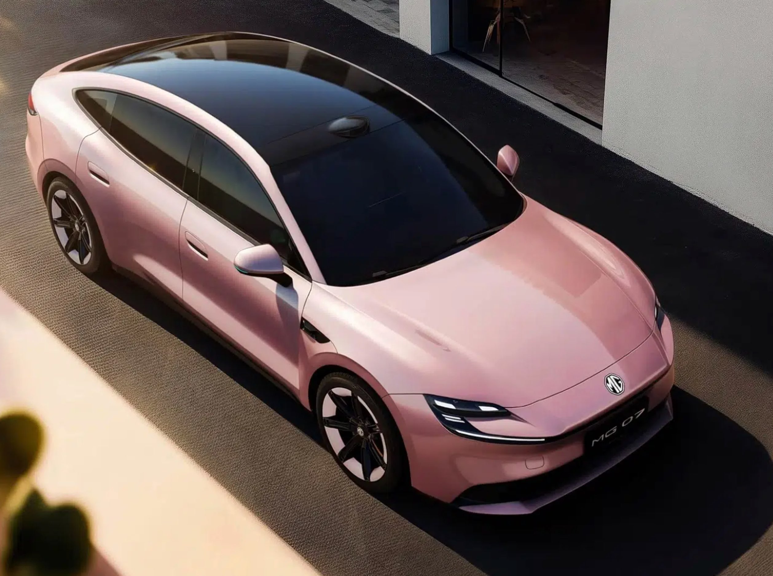 MG-07-Neue-Taycan-Kopie-f-hrt-550-km-weit-und-kostet-keine-20-000-Euro