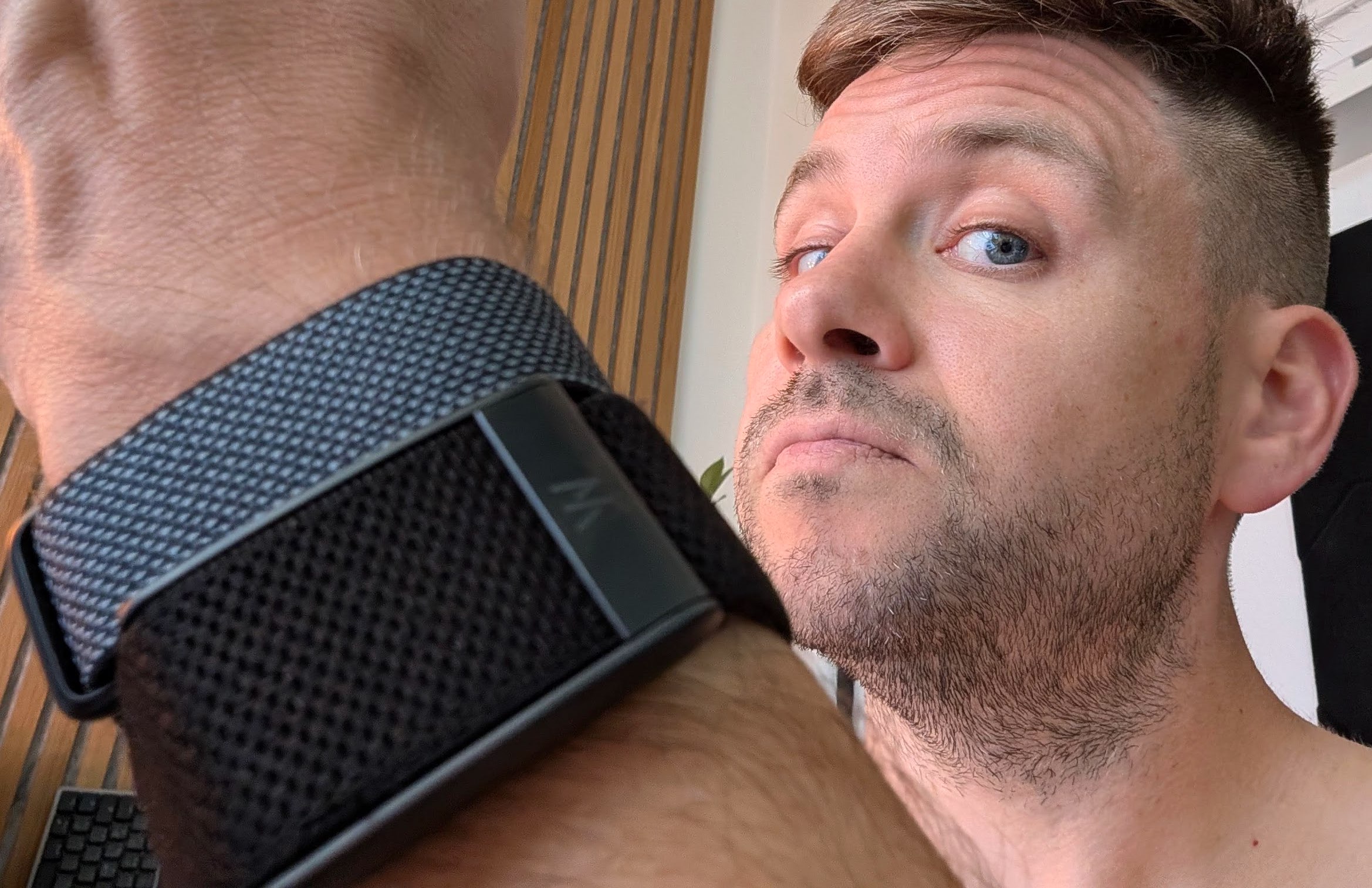 Whoop-vs-Fitbit-Air-im-Vergleich-Ich-werde-wechseln-und-sehr-viel-Geld-sparen