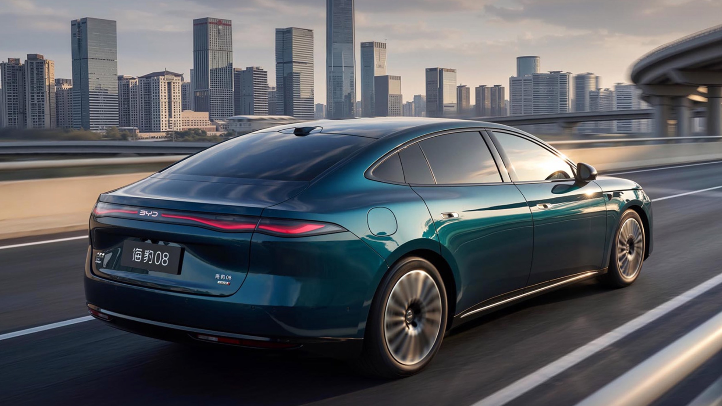 BYD-Seal-08-berrascht-mit-massiver-Reichweite-und-Flash-Charging