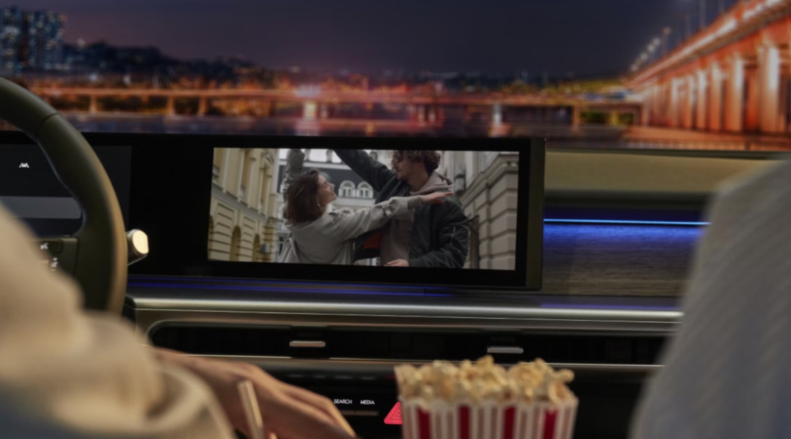 Hyundai-berrascht-mit-Video-Apps-f-r-das-alte-ccNC-Infotainment-und-entt-uscht-dann-doch