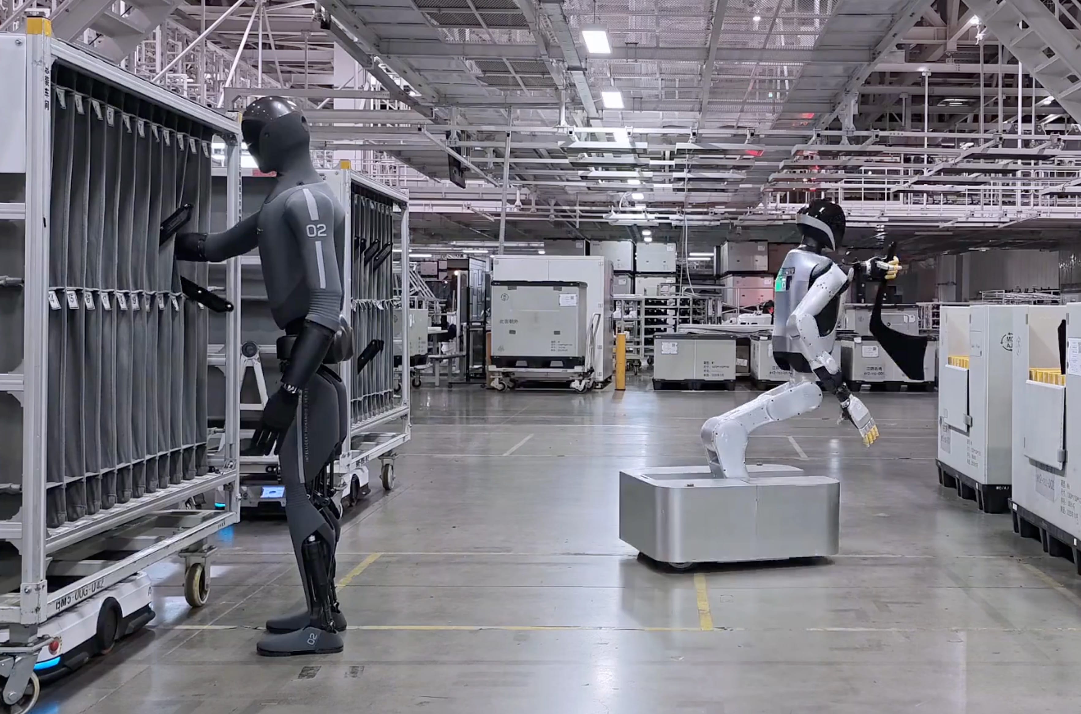 Xiaomi-Chef-zeigt-wie-Roboter-in-seinen-Fabriken-noch-sehr-langsam-arbeiten